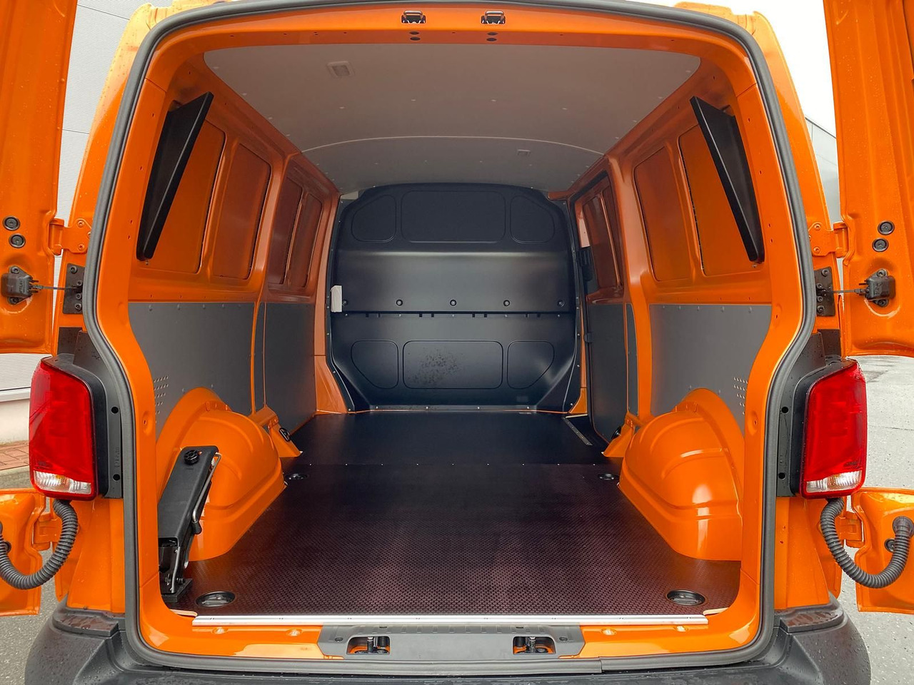 Panel van Volkswagen T6.1 Transporter Kasten lang LED PDC KLIMA SITZH: picture 32