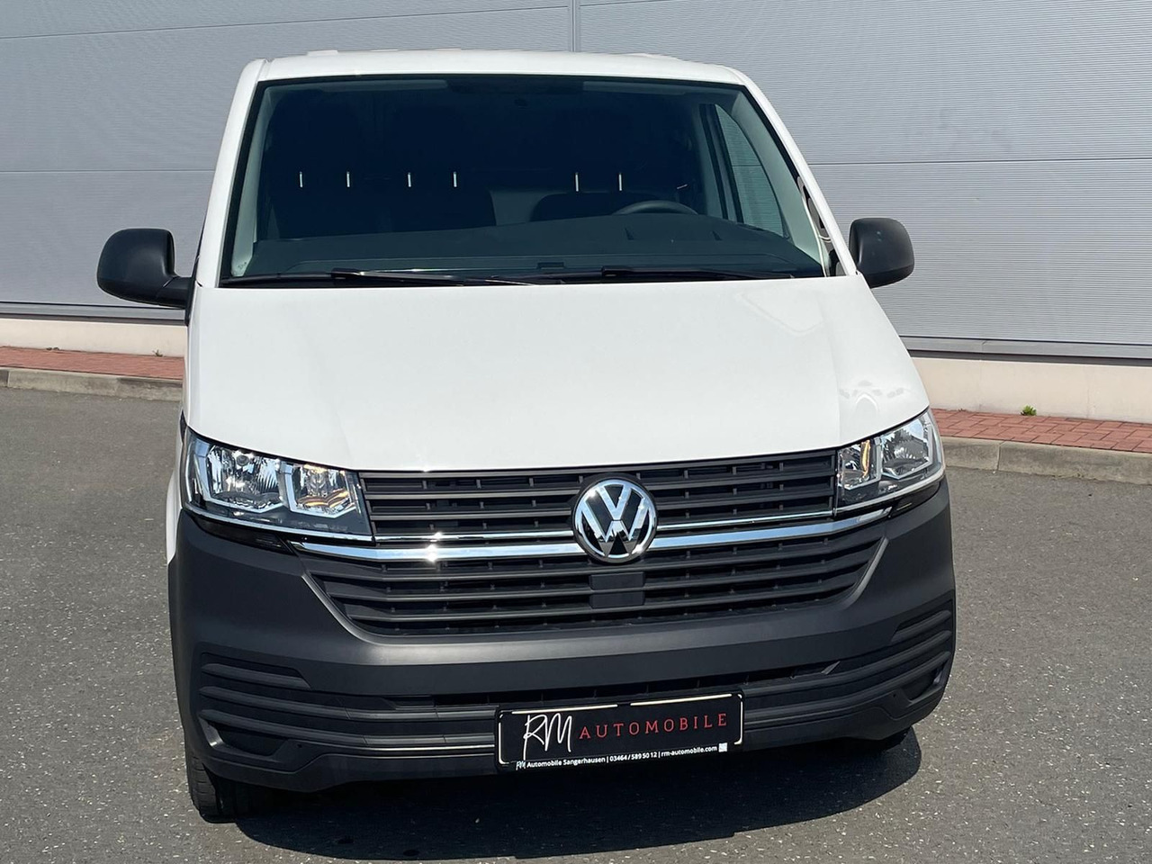 Volkswagen T6.1 Transporter LR 2.0 TDI KLIMA PDC - Passenger van: picture 3 Volkswagen T6.1 Transporter LR 2.0 TDI KLIMA PDC - Passenger van: picture 3