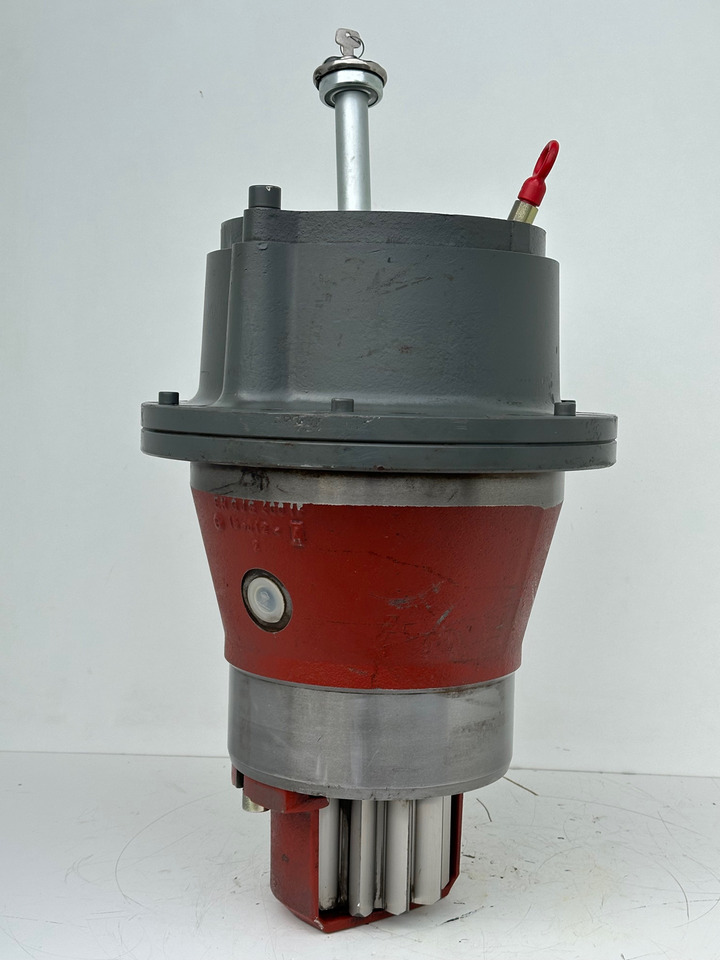 LIEBHERR Liebherr – Bauer Original Schwenkantrieb Typ:SAT275/251 mit ID-Nr.933017801. MG15, MBG12, MG20, MFG10, BG12H. #933017801.0121# - Swing motor for Drilling rig: picture 1 LIEBHERR Liebherr – Bauer Original Schwenkantrieb Typ:SAT275/251 mit ID-Nr.933017801. MG15, MBG12, MG20, MFG10, BG12H. #933017801.0121# - Swing motor for Drilling rig: picture 1