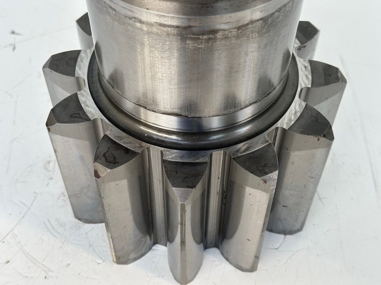 Swing motor for Crawler excavator Liebherr Abtriebswelle ID-Nr.90208977.  SAT325A296.  R934-1550, R938-1650,  R945-1866.   #90208977.12#: picture 8