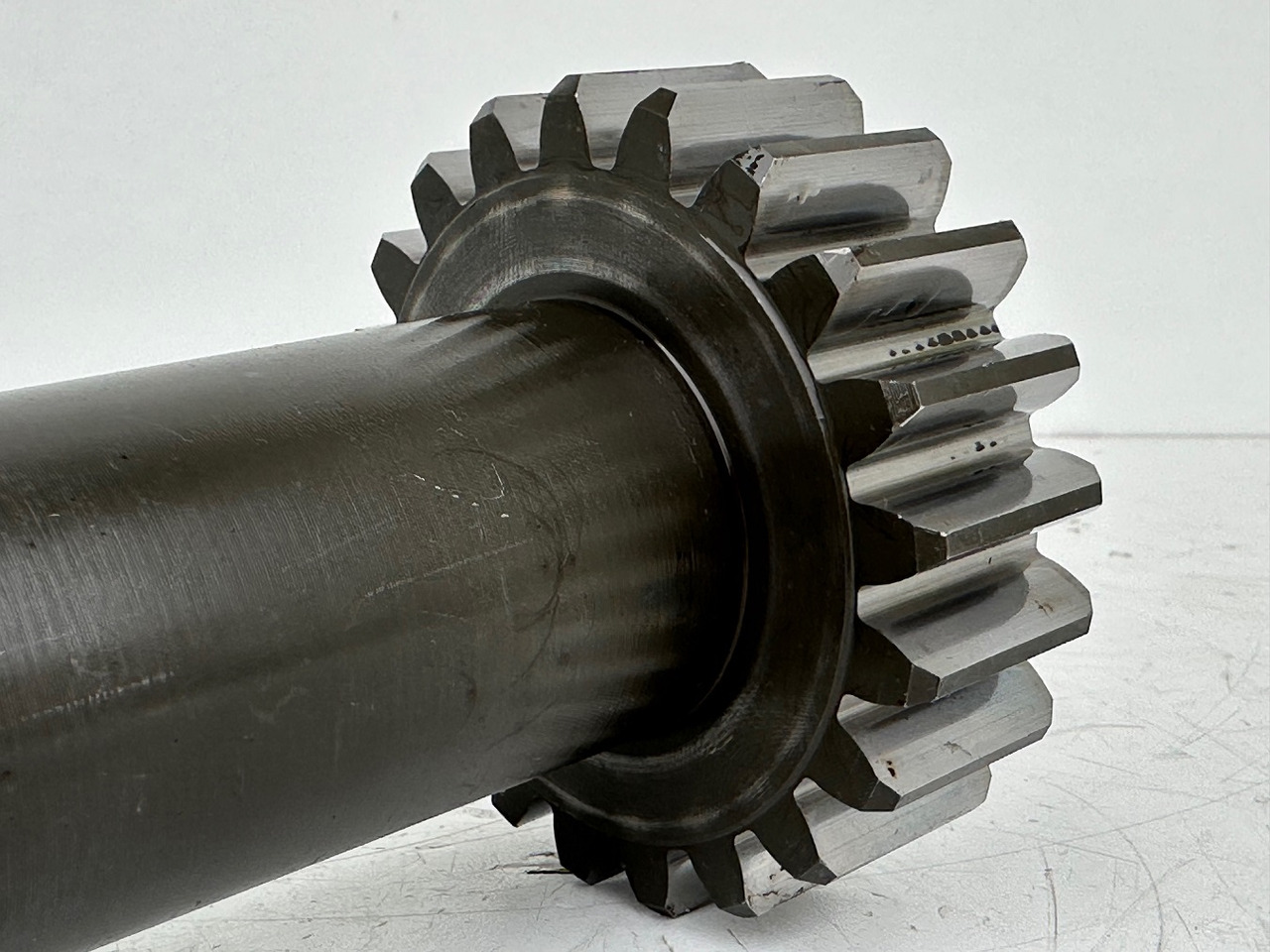 Liebherr Antriebswelle ID-Nr.9443786 - ID-Nr.944378603. FAT550 FAT550P046. A900, LH120, LH150, E974, ER974, LOS1976, LOS-413, R964, R966, R970, R974, R976, R980, R984. #944378603.2374# - Drive shaft for Construction machinery: picture 4 Liebherr Antriebswelle ID-Nr.9443786 - ID-Nr.944378603. FAT550 FAT550P046. A900, LH120, LH150, E974, ER974, LOS1976, LOS-413, R964, R966, R970, R974, R976, R980, R984. #944378603.2374# - Drive shaft for Construction machinery: picture 4