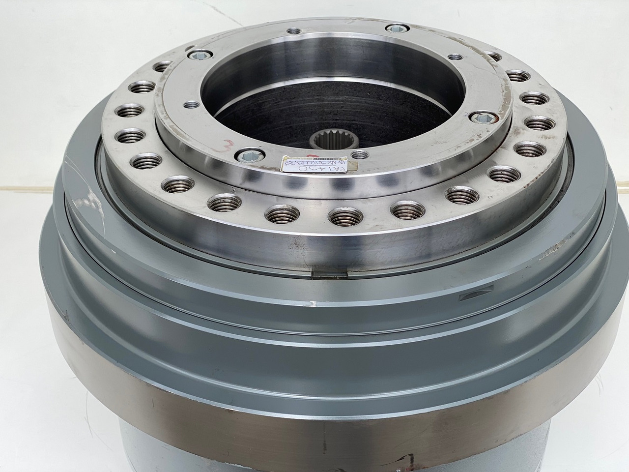 Liebherr Fahrantrieb FAT450P135, ID-Nr.90211932 - ID-Nr.90211933. ER944, R940, R944, R945, R946, R950, R960 T. #159-03# - Final drive for Crawler excavator: picture 5 Liebherr Fahrantrieb FAT450P135, ID-Nr.90211932 - ID-Nr.90211933. ER944, R940, R944, R945, R946, R950, R960 T. #159-03# - Final drive for Crawler excavator: picture 5