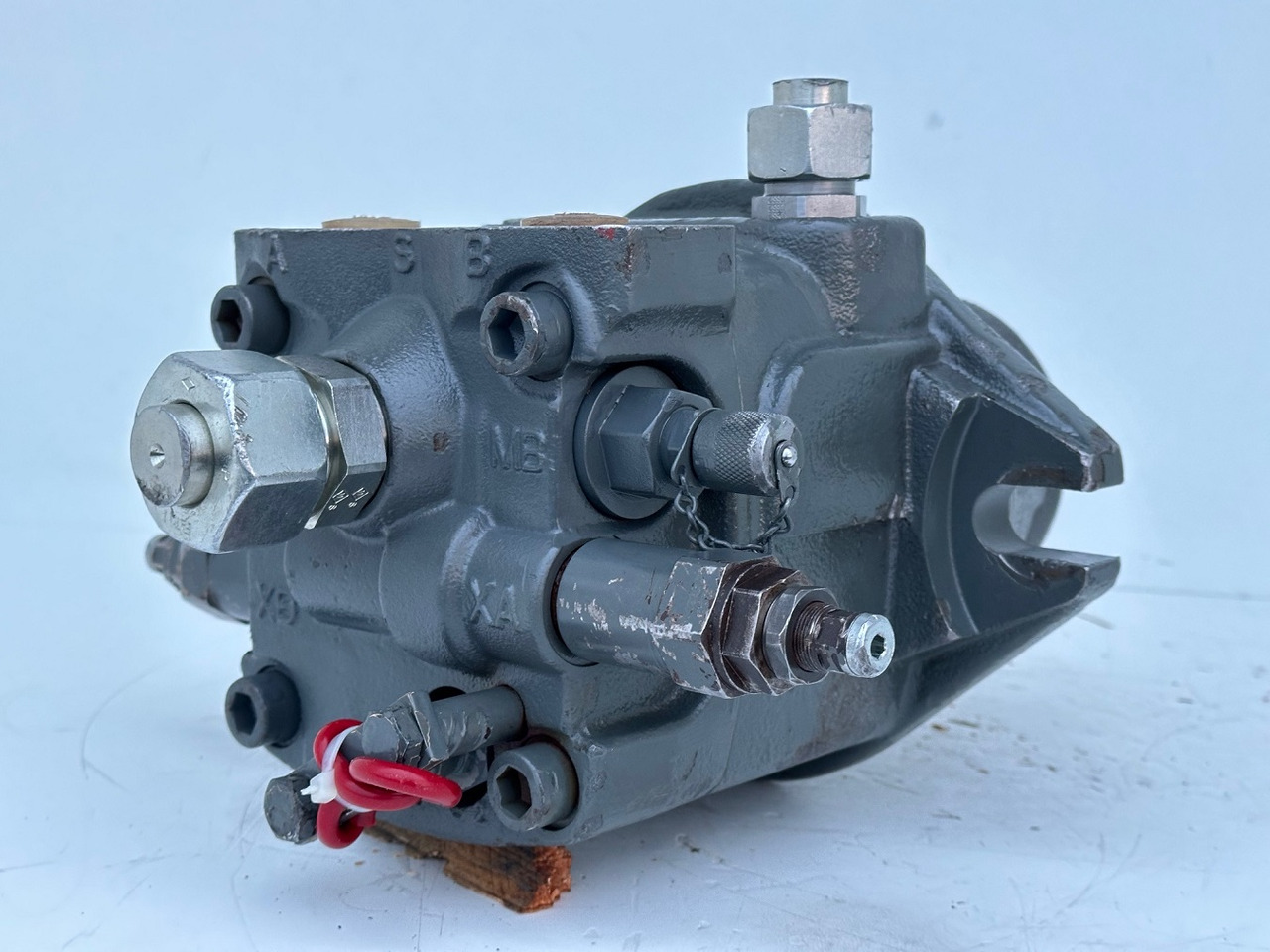 Swing motor for Excavator Liebherr Hydraulikeinbaumotor Typ:FMF090.  ID-Nr.10139164 - ID-Nr.11371743. R946 LC, R946 LC-V, R946 NLC, R946 S-HD, R950 LC-V, R950 S-HD, R950.  #11371743.11929#: picture 6
