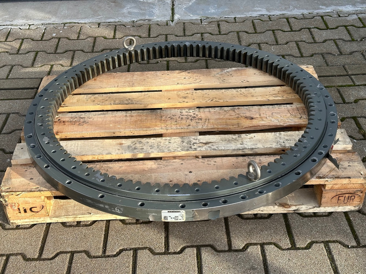 Liebherr Kugeldrehverbindung Typ:KUD34VJ005-000. ID-Nr.90020576. R914 COMP-1194. #10654# - Slewing ring for Crawler excavator: picture 1 Liebherr Kugeldrehverbindung Typ:KUD34VJ005-000. ID-Nr.90020576. R914 COMP-1194. #10654# - Slewing ring for Crawler excavator: picture 1