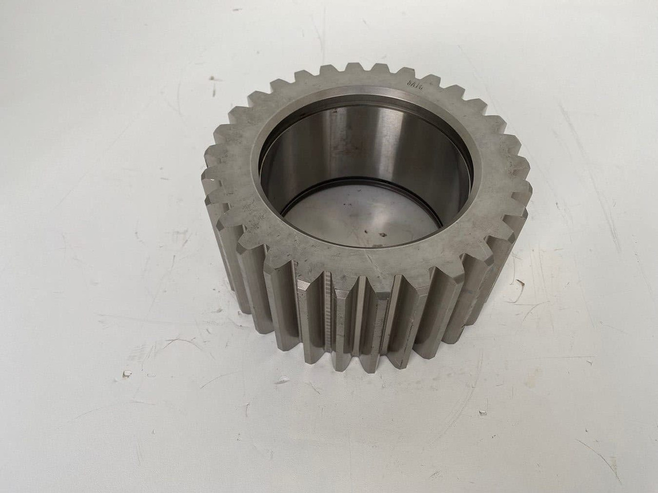 Liebherr Planetenrad ID-Nr.90002896 - ID-Nr.90011317. FAT600, FAT600/047, FAT600P067, FAT600P080, FAT600P090. - Final drive for Excavator: picture 1 Liebherr Planetenrad ID-Nr.90002896 - ID-Nr.90011317. FAT600, FAT600/047, FAT600P067, FAT600P080, FAT600P090. - Final drive for Excavator: picture 1