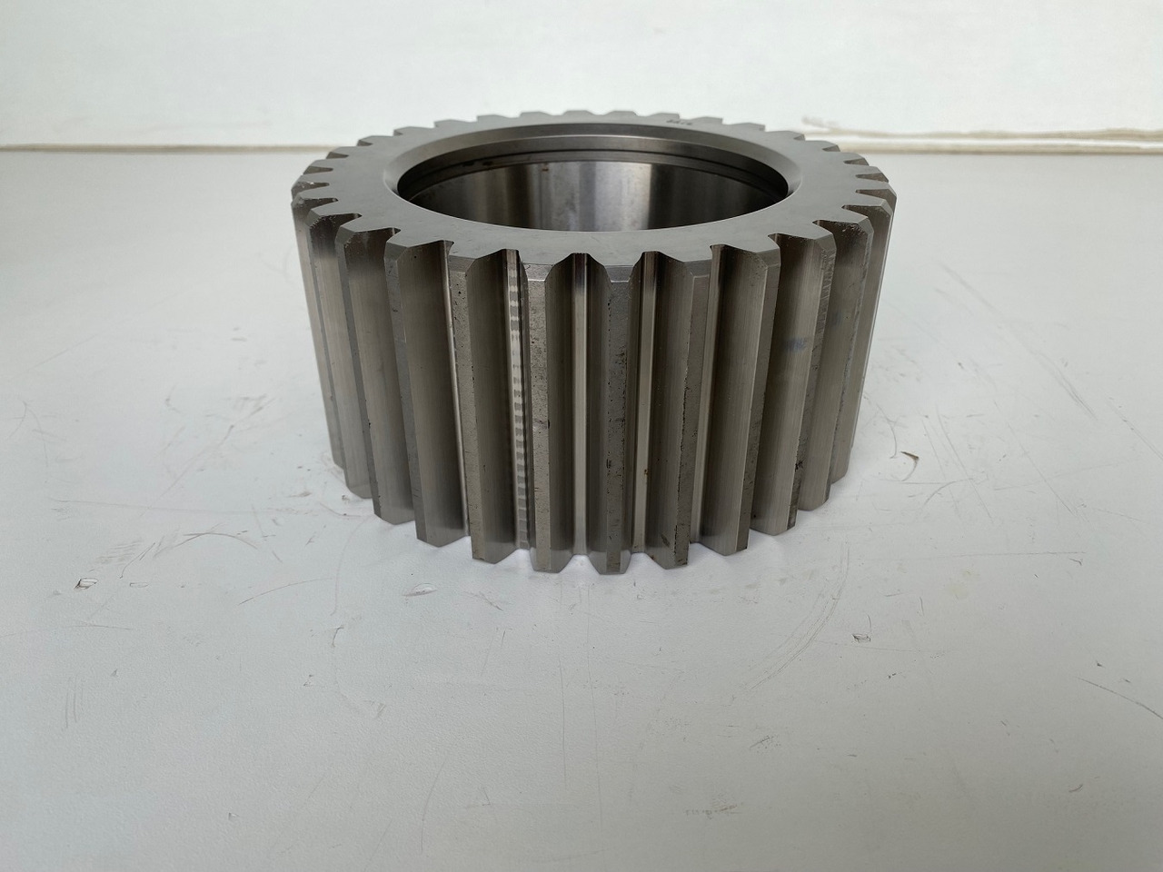 Liebherr Planetenrad ID-Nr.90002896 - ID-Nr.90011317. FAT600, FAT600/047, FAT600P067, FAT600P080, FAT600P090. - Final drive for Excavator: picture 3 Liebherr Planetenrad ID-Nr.90002896 - ID-Nr.90011317. FAT600, FAT600/047, FAT600P067, FAT600P080, FAT600P090. - Final drive for Excavator: picture 3