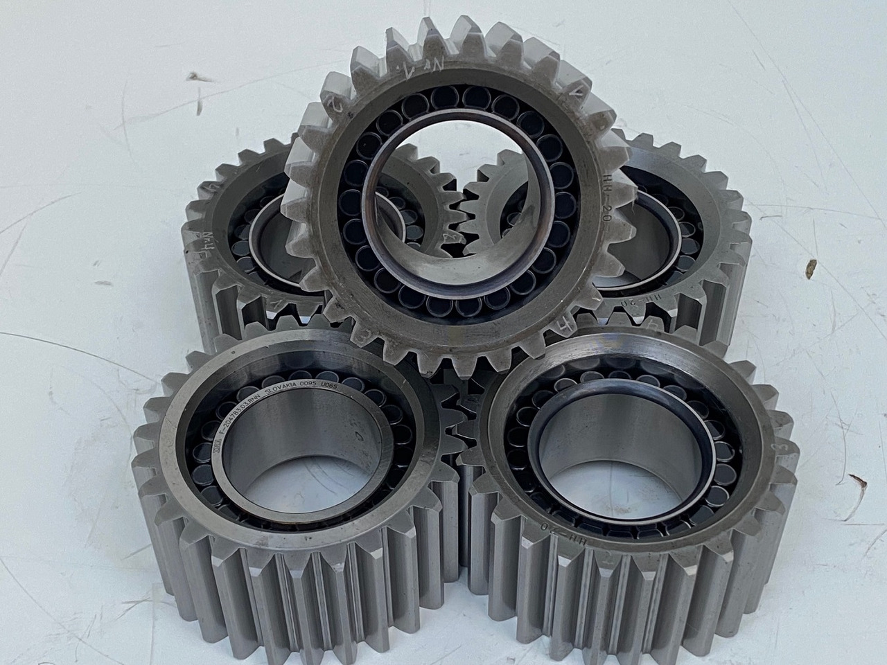 Liebherr Planetenrad ID-Nr.90205840. FAT350P126 - FAT350P138. R920 - R922 - R924 - R925 - R926 - R930 T. #PL24.02.2# - Final drive for Construction machinery: picture 3 Liebherr Planetenrad ID-Nr.90205840. FAT350P126 - FAT350P138. R920 - R922 - R924 - R925 - R926 - R930 T. #PL24.02.2# - Final drive for Construction machinery: picture 3