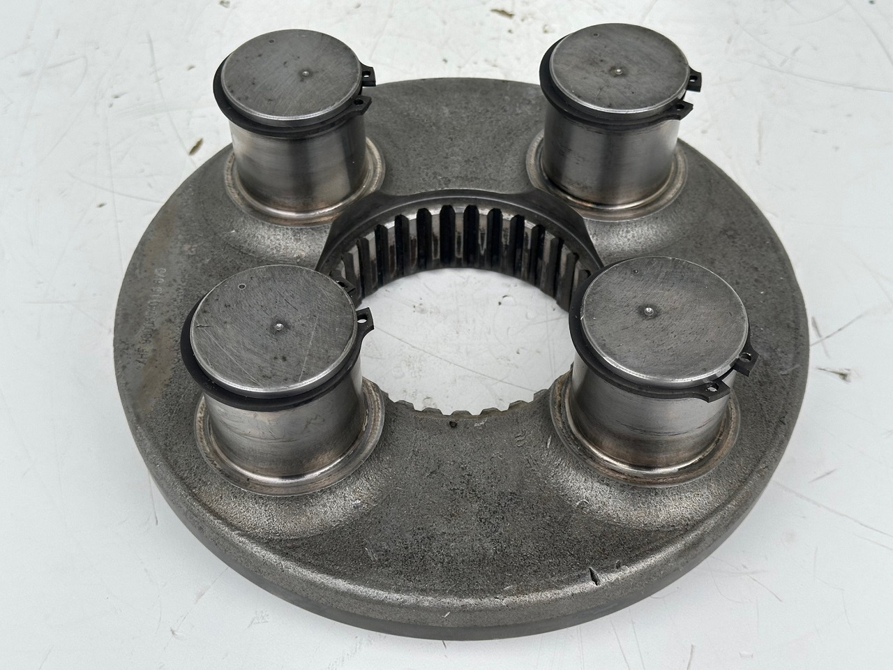 Liebherr Planetenträger ID-Nr.90006540. SAT300/271, SAT300/282, SAT300/288, SAT300/295. LH40, LH50, R936,R950 T, R960 T. #90006540.L6.675# - Swing motor for Construction machinery: picture 2 Liebherr Planetenträger ID-Nr.90006540. SAT300/271, SAT300/282, SAT300/288, SAT300/295. LH40, LH50, R936,R950 T, R960 T. #90006540.L6.675# - Swing motor for Construction machinery: picture 2