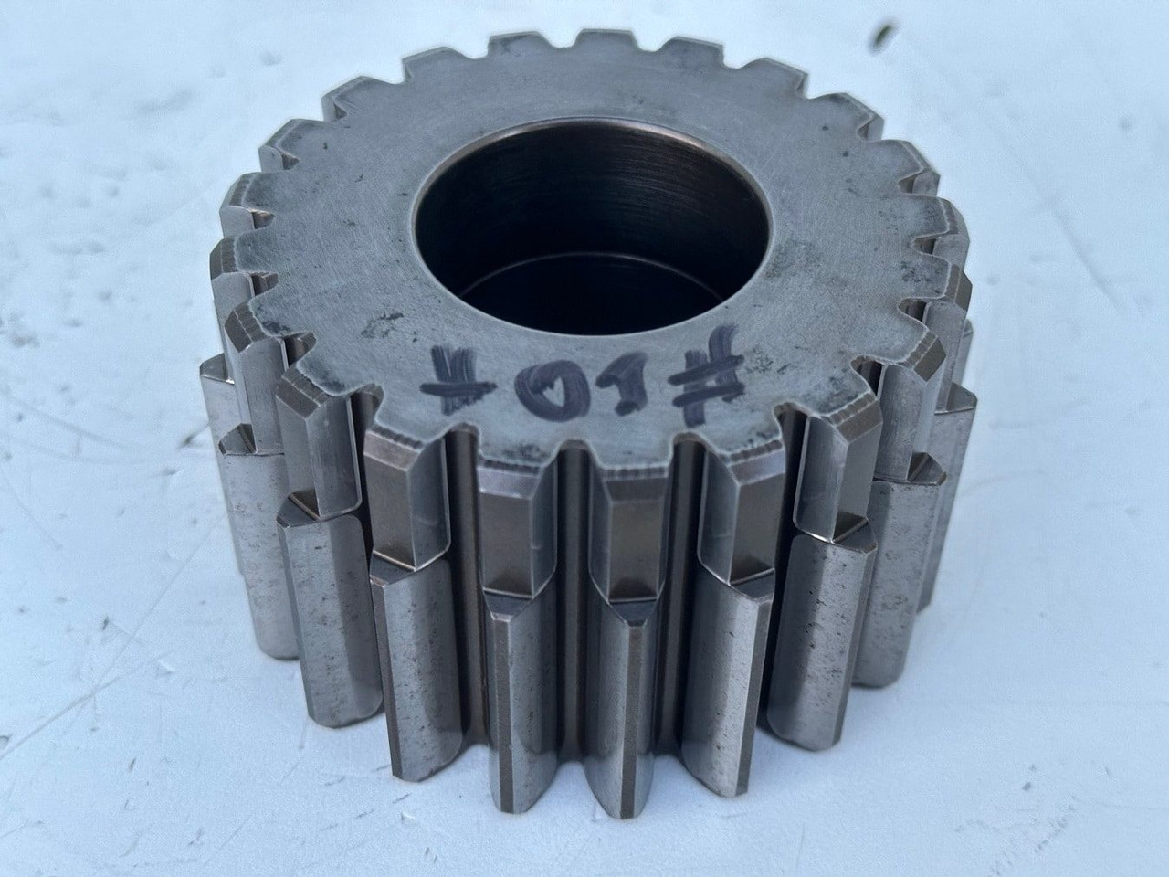 Liebherr Sonnenrad ID-Nr.90002821. FAT400P112, FAT400P130, FAT400P139. R926, R928, R930, R934, R936, R938, R940, R944, R946, R950 T. #01.51139# - Transmission for Construction machinery: picture 1 Liebherr Sonnenrad ID-Nr.90002821. FAT400P112, FAT400P130, FAT400P139. R926, R928, R930, R934, R936, R938, R940, R944, R946, R950 T. #01.51139# - Transmission for Construction machinery: picture 1