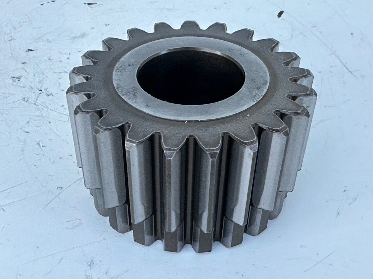 Liebherr Sonnenrad ID-Nr.90002821. FAT400P112, FAT400P130, FAT400P139. R926, R928, R930, R934, R936, R938, R940, R944, R946, R950 T. #02.51139# - Final drive for Construction machinery: picture 4 Liebherr Sonnenrad ID-Nr.90002821. FAT400P112, FAT400P130, FAT400P139. R926, R928, R930, R934, R936, R938, R940, R944, R946, R950 T. #02.51139# - Final drive for Construction machinery: picture 4