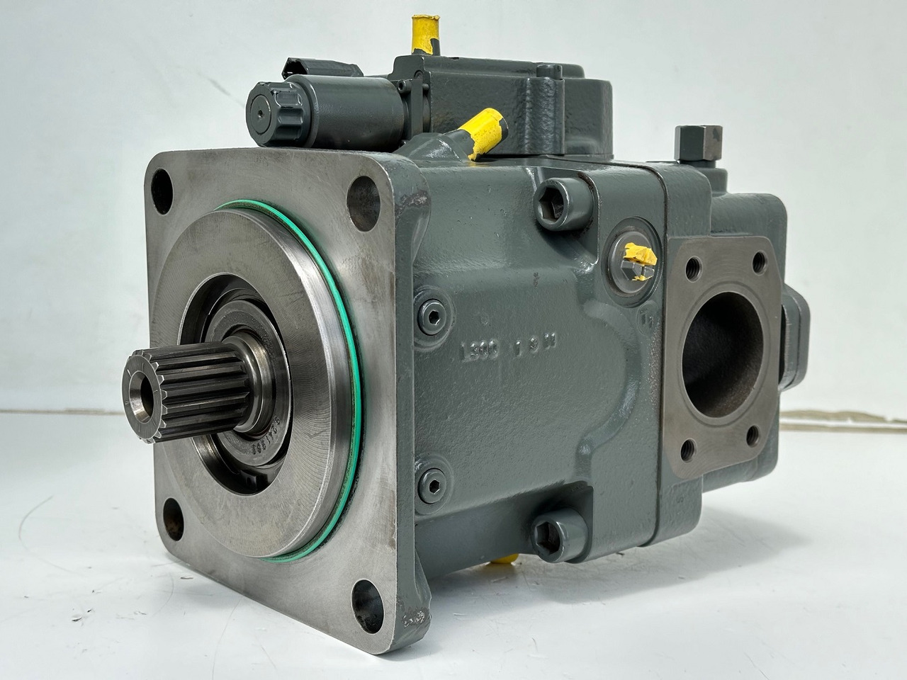 Liebherr Verstellpumpe Typ:A11VO75EP. ID-Nr.10412657. LH120C, LH120CG, LH120ET, LH120M, LH150C, LH150M. #10412657.26526937# - Hydraulic pump for Wheel excavator: picture 1 Liebherr Verstellpumpe Typ:A11VO75EP. ID-Nr.10412657. LH120C, LH120CG, LH120ET, LH120M, LH150C, LH150M. #10412657.26526937# - Hydraulic pump for Wheel excavator: picture 1