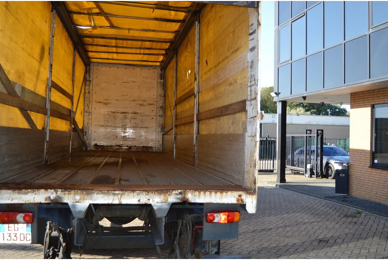 Curtainsider truck DAF CF 250 * EURO3 * MANUAL * 4X2 *: picture 17 Curtainsider truck DAF CF 250 * EURO3 * MANUAL * 4X2 *: picture 17