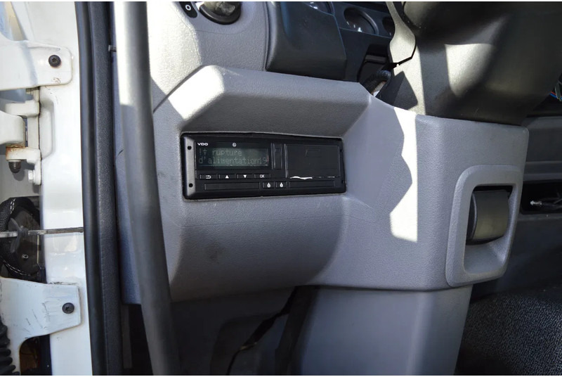 Curtainsider truck DAF CF 250 * EURO3 * MANUAL * 4X2 *: picture 13 Curtainsider truck DAF CF 250 * EURO3 * MANUAL * 4X2 *: picture 13