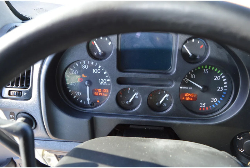 Curtainsider truck DAF CF 250 * EURO3 * MANUAL * 4X2 *: picture 15 Curtainsider truck DAF CF 250 * EURO3 * MANUAL * 4X2 *: picture 15