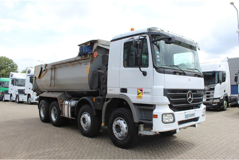 Mercedes-Benz Actros 4141 * 8x4 * 3 pedal * - Tipper: picture 5 Mercedes-Benz Actros 4141 * 8x4 * 3 pedal * - Tipper: picture 5