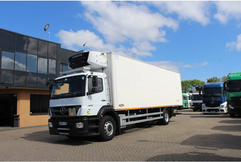 Mercedes-Benz Axor 1829 * MANUAL * EURO5 * 4X2 * CARRIER SUPRA 950 * - Refrigerator truck: picture 1 Mercedes-Benz Axor 1829 * MANUAL * EURO5 * 4X2 * CARRIER SUPRA 950 * - Refrigerator truck: picture 1