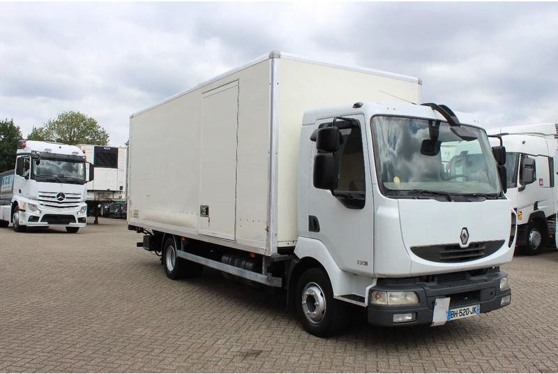 Renault Midlum 220 * EURO5 * MANUAL * - Box truck: picture 4 Renault Midlum 220 * EURO5 * MANUAL * - Box truck: picture 4