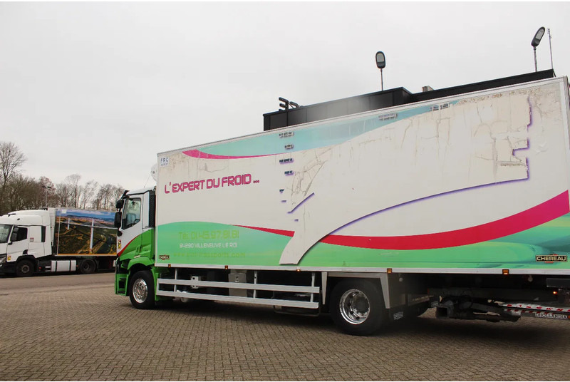 Renault T430 * RETARDER * 4X2 * THERMO KING T-1200R * - Refrigerator truck: picture 2 Renault T430 * RETARDER * 4X2 * THERMO KING T-1200R * - Refrigerator truck: picture 2