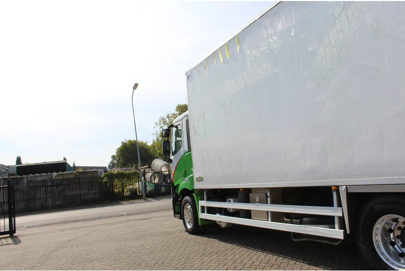 Refrigerator truck Renault T430 * RETARDER * EURO6 * CHEREAU * THERMO KING T-1200R * 6X2 *: picture 10