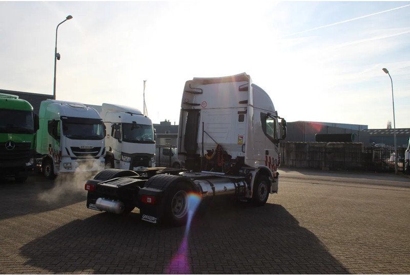 Iveco Stralis 460 * RETARDER * LNG * 4X2 * - Tractor unit: picture 4 Iveco Stralis 460 * RETARDER * LNG * 4X2 * - Tractor unit: picture 4