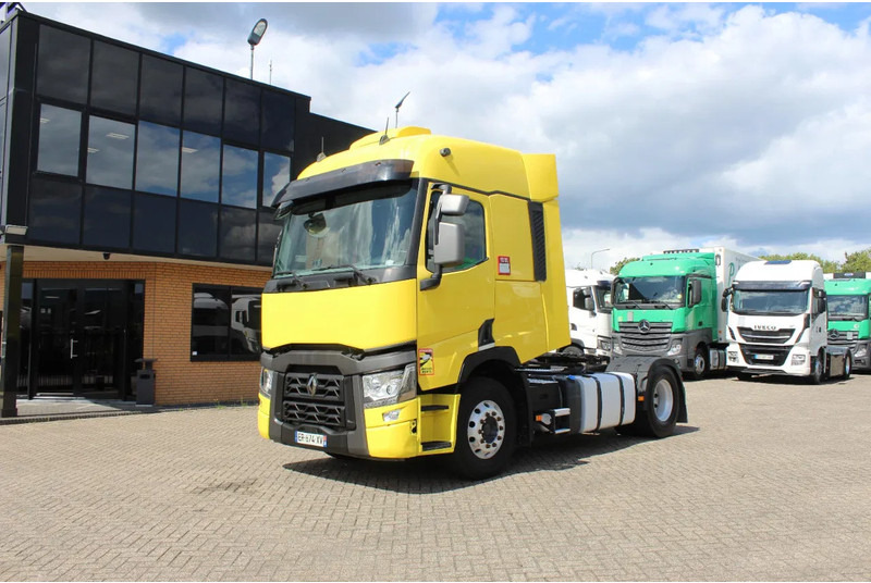 Renault T 440 * RETARDER * HYDRAULIC * 4X2 * - Tractor unit: picture 1 Renault T 440 * RETARDER * HYDRAULIC * 4X2 * - Tractor unit: picture 1