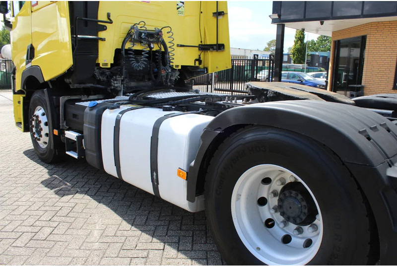Renault T 440 * RETARDER * HYDRAULIC * 4X2 * - Tractor unit: picture 3 Renault T 440 * RETARDER * HYDRAULIC * 4X2 * - Tractor unit: picture 3