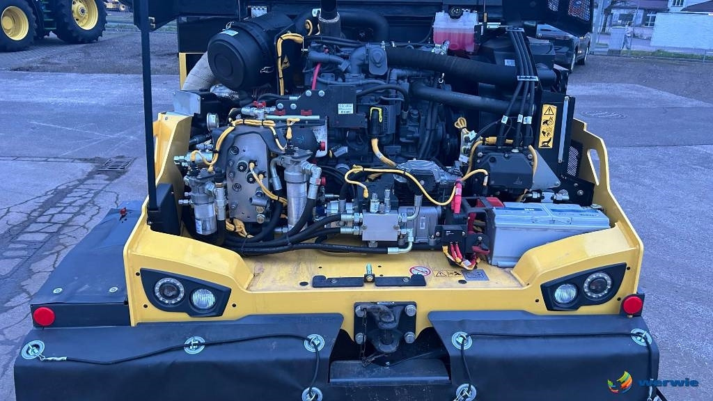 Pneumatic roller Bomag BW 28 RH: picture 13