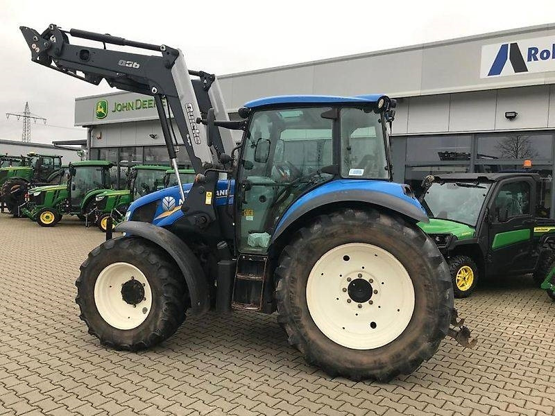 New Holland T4.85 - Farm tractor: picture 3 New Holland T4.85 - Farm tractor: picture 3
