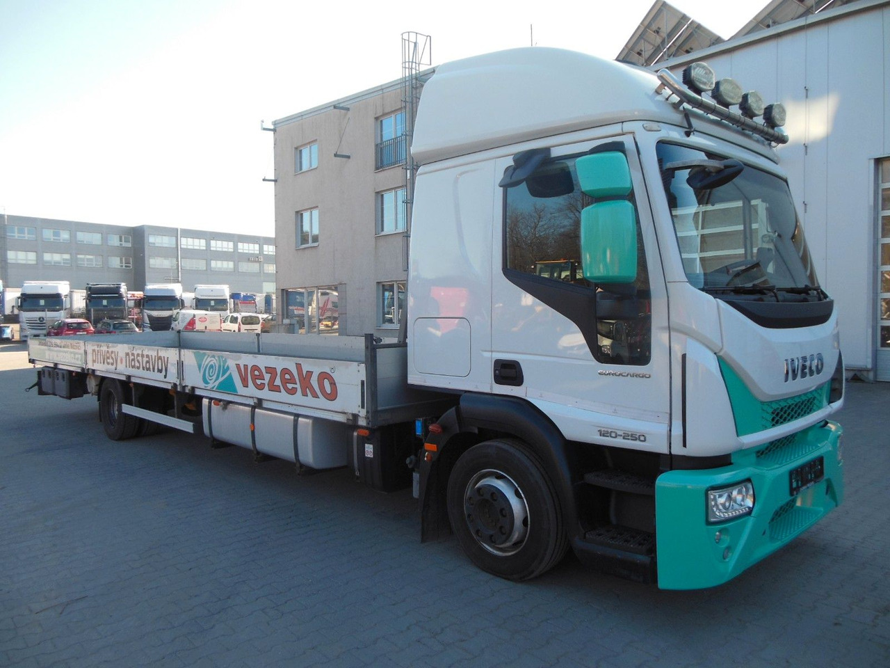 Iveco EUROCARGO 120E25, VOLL LUFT, PRITSCHE 9,1 M!!! - Dropside/ Flatbed truck: picture 2 Iveco EUROCARGO 120E25, VOLL LUFT, PRITSCHE 9,1 M!!! - Dropside/ Flatbed truck: picture 2