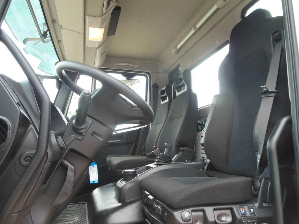 Cab chassis truck Iveco EUROCARGO ML 180E28/P, PTO: picture 14