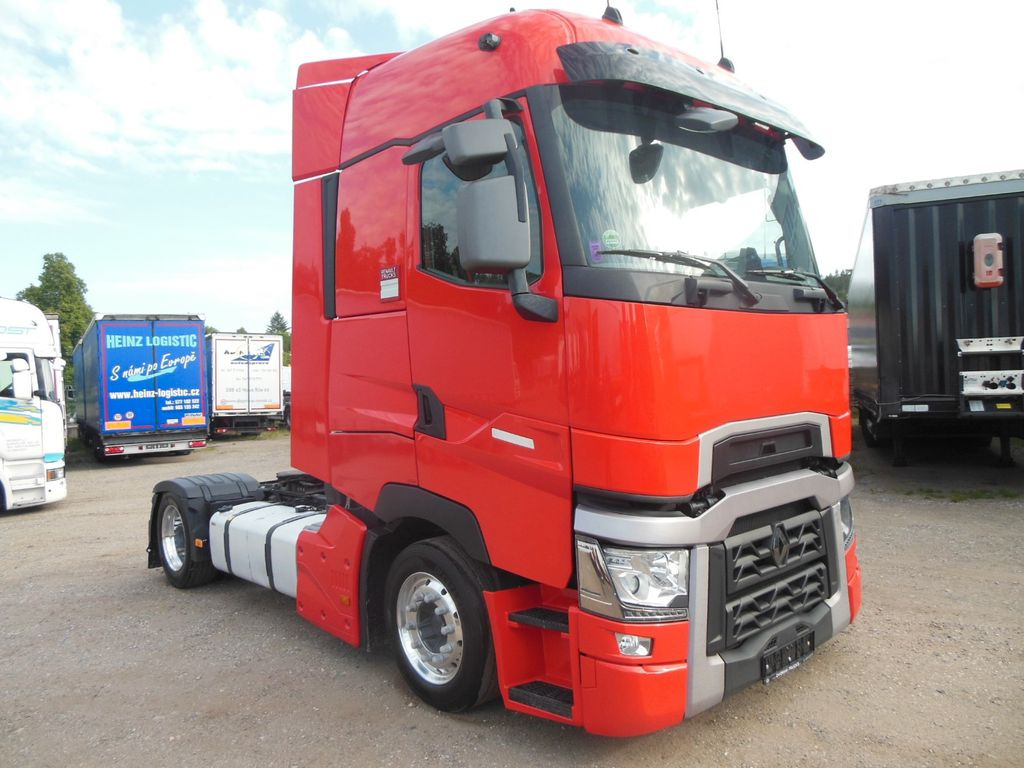 Renault T520 HIGH, COMFORT, LOWDECK, TOP STAND!! Renault T520 HIGH, COMFORT, LOWDECK, TOP STAND!! - Tractor unit: picture 2 Renault T520 HIGH, COMFORT, LOWDECK, TOP STAND!! Renault T520 HIGH, COMFORT, LOWDECK, TOP STAND!! - Tractor unit: picture 2