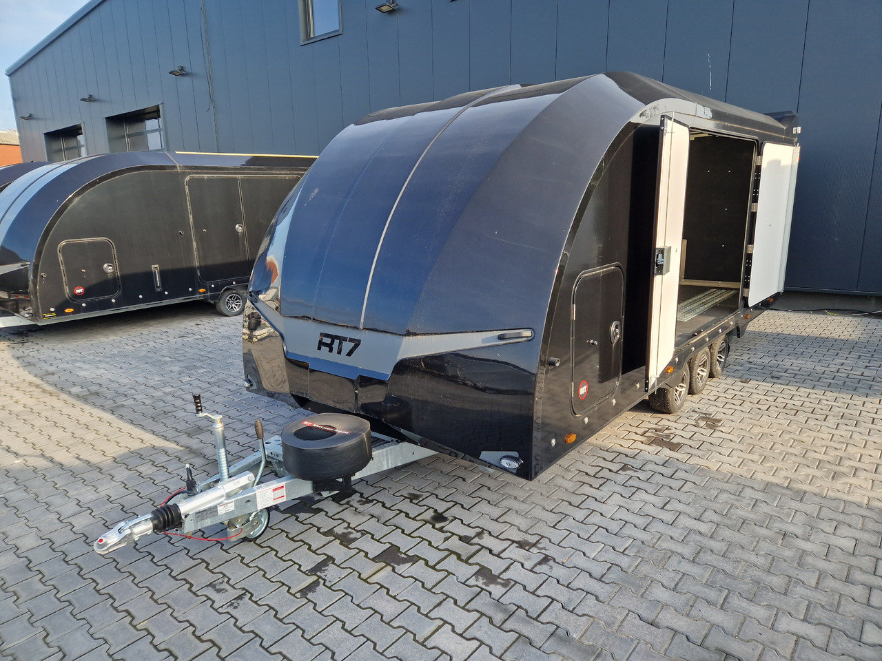 BJT Race Transporter 7 397-5523-35-3-10-B 550x230 cm black RR Tridem Alufelgen 3500 - Autotransporter trailer: picture 3 BJT Race Transporter 7 397-5523-35-3-10-B 550x230 cm black RR Tridem Alufelgen 3500 - Autotransporter trailer: picture 3