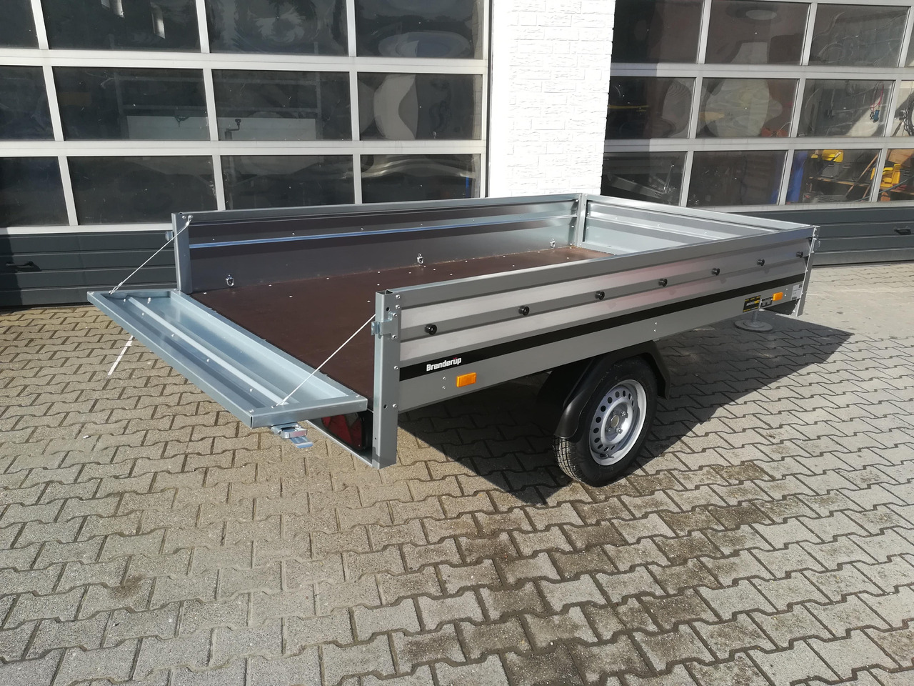 Brenderup 3251 SUB 750 250x142x35cm (S) 750kg - Car trailer: picture 5 Brenderup 3251 SUB 750 250x142x35cm (S) 750kg - Car trailer: picture 5