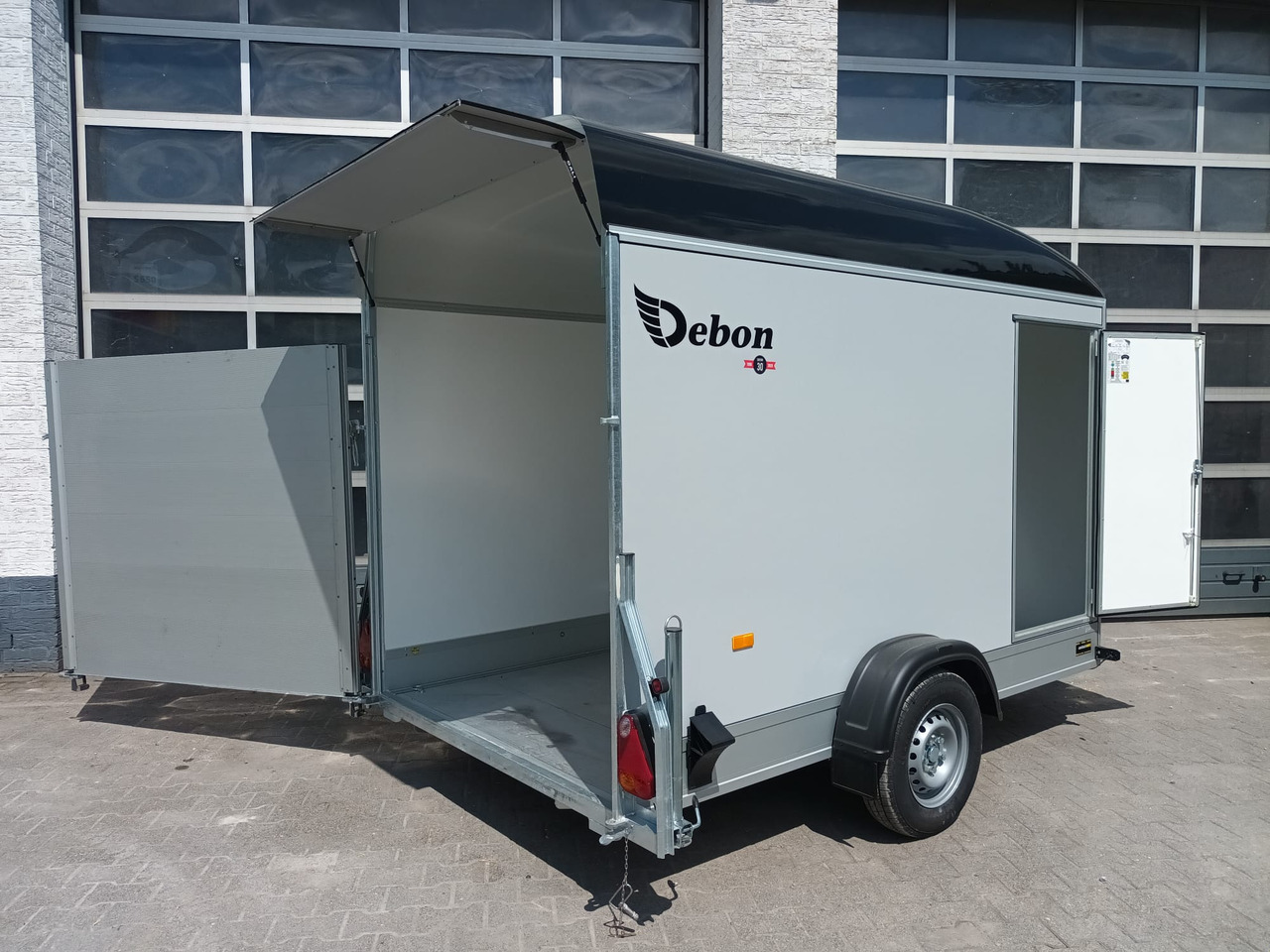Cargo Roadster 400 312x164x184cm Sandwich Poly black Seitentür Pullman 1300kg 100km/H - Closed box trailer: picture 2 Cargo Roadster 400 312x164x184cm Sandwich Poly black Seitentür Pullman 1300kg 100km/H - Closed box trailer: picture 2