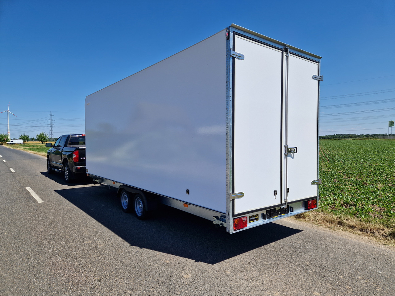 Closed box trailer Hochlader Koffer TFSP 600T.00 600x200x220cm extrahoch Seitentür IL (XXXL) 3500kg 100km/H: picture 9
