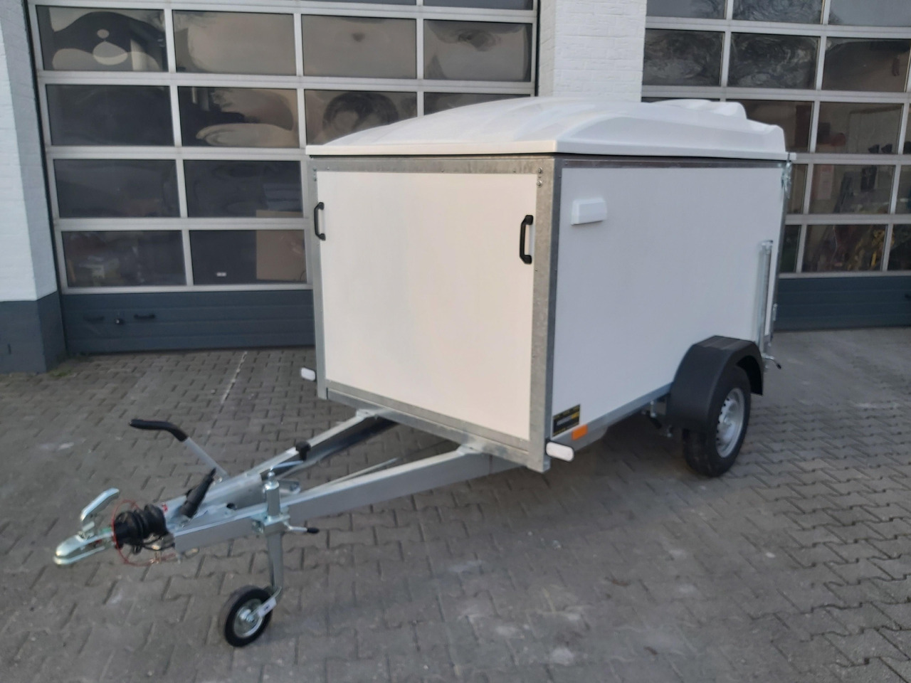 Kargo Deckel TFDL 250.01 245x130x140cm Heckrampe Stützen (S) 100km/H 1300kg Aktion - Motorcycle trailer: picture 2 Kargo Deckel TFDL 250.01 245x130x140cm Heckrampe Stützen (S) 100km/H 1300kg Aktion - Motorcycle trailer: picture 2