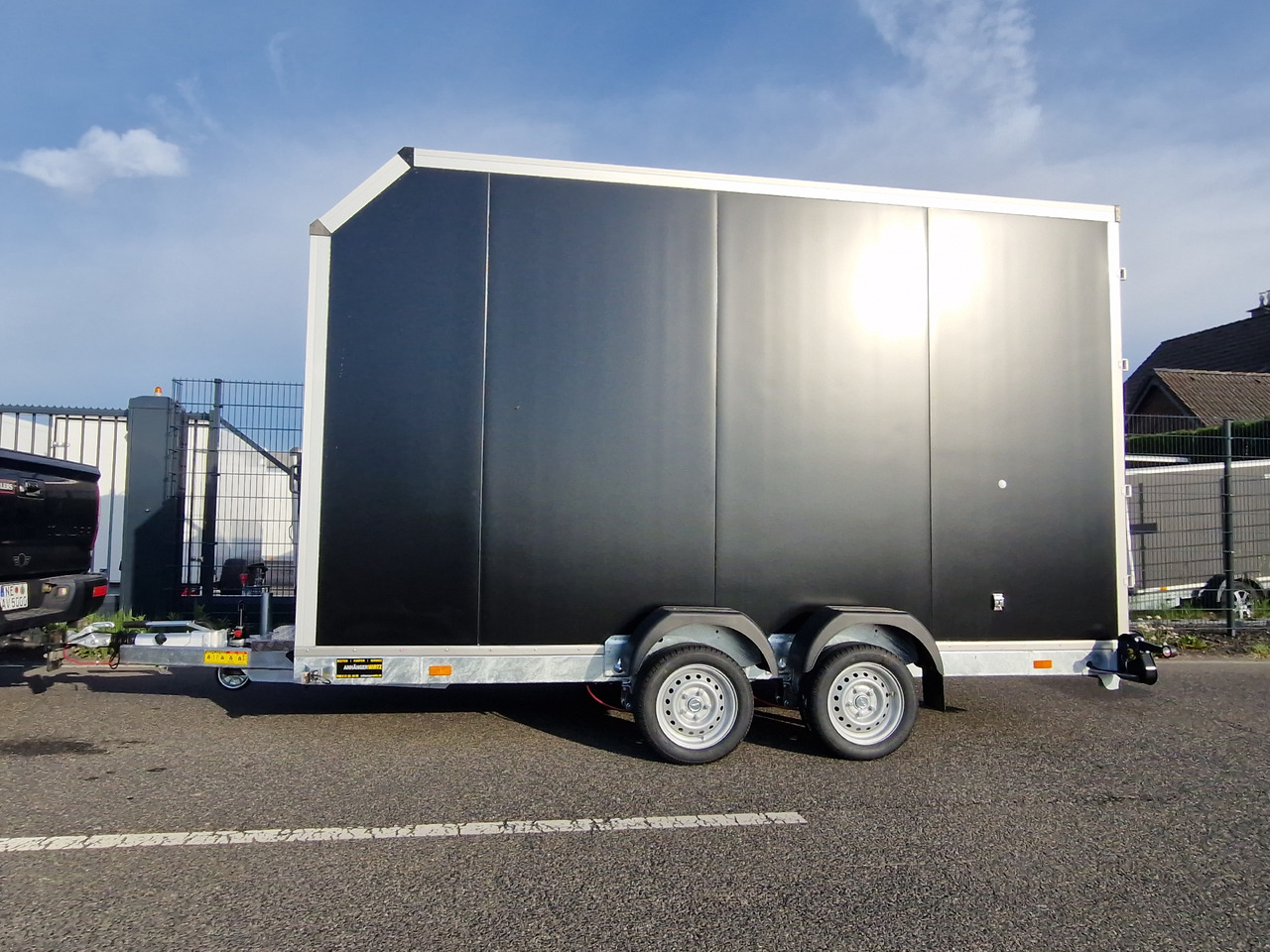 Kofferanhänger EasyLift L+ 3500 350x163x230cm black aerodynamisch 3500kg - Plant trailer: picture 4 Kofferanhänger EasyLift L+ 3500 350x163x230cm black aerodynamisch 3500kg - Plant trailer: picture 4