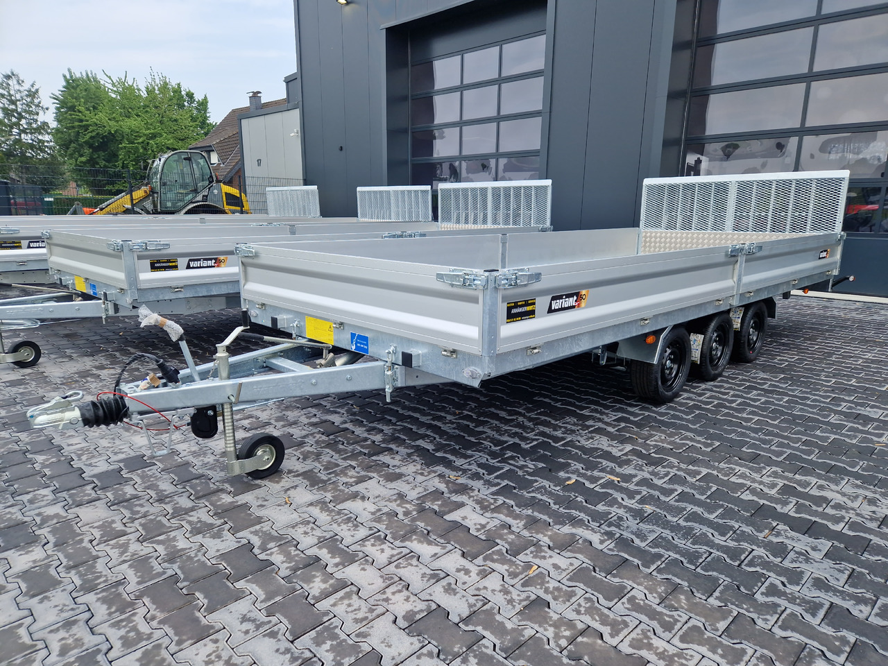 Variant Maschinentransporter 3553 UX Maxi LOAD blackline LED Tridem Parabel 3500kg - Plant trailer: picture 1 Variant Maschinentransporter 3553 UX Maxi LOAD blackline LED Tridem Parabel 3500kg - Plant trailer: picture 1