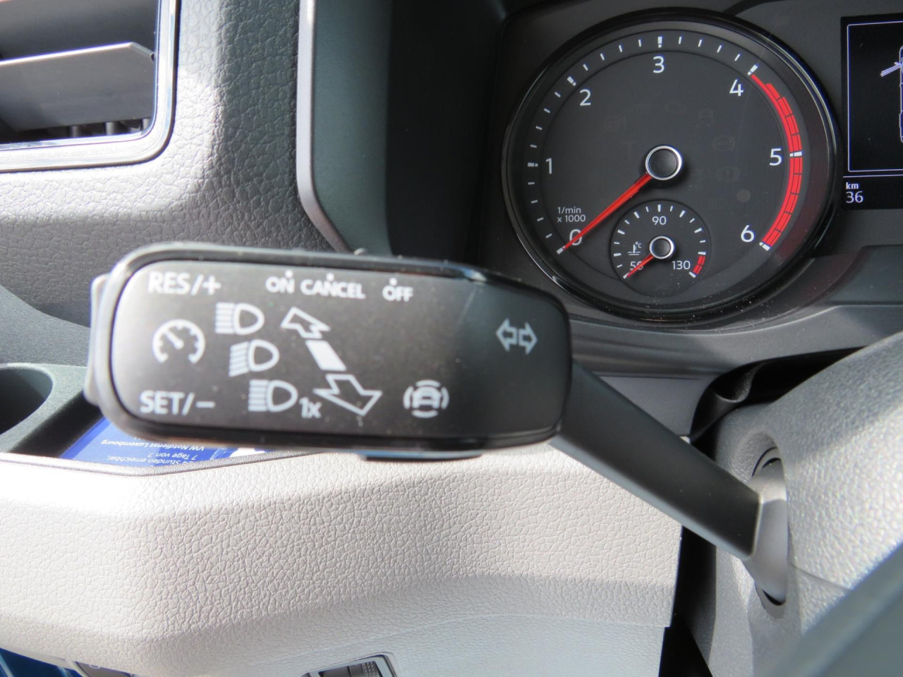 VOLKSWAGEN Crafter 35 L3H3 Kasten Klima Navi ZV - Panel van: picture 3 VOLKSWAGEN Crafter 35 L3H3 Kasten Klima Navi ZV - Panel van: picture 3