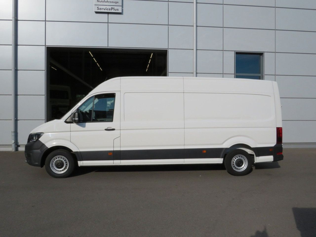 Volkswagen Crafter 35 L4H3 Kasten Volkswagen Crafter 35 L4H3 Kasten Euro6 Klima ZV - Panel van: picture 3 Volkswagen Crafter 35 L4H3 Kasten Volkswagen Crafter 35 L4H3 Kasten Euro6 Klima ZV - Panel van: picture 3