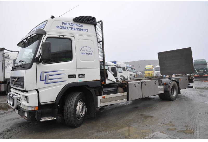 Volvo FM12 380 4X2 - Container transporter/ Swap body truck: picture 2 Volvo FM12 380 4X2 - Container transporter/ Swap body truck: picture 2