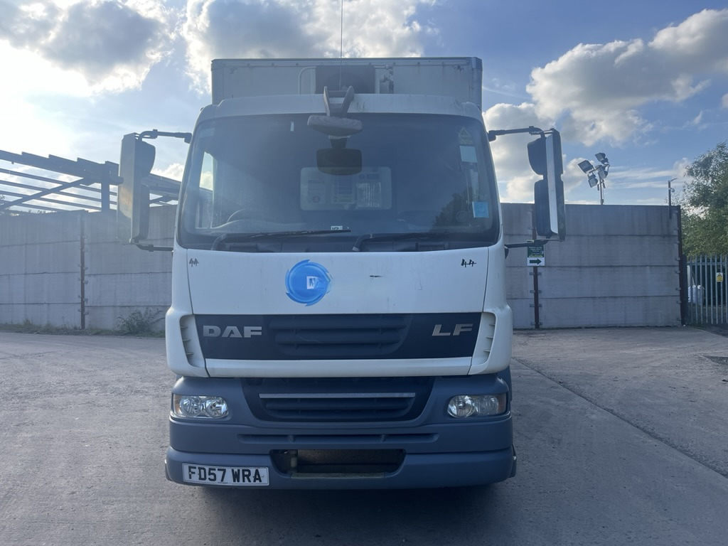Daf 55LF 220 4x2 Box Van - Closed box van: picture 3 Daf 55LF 220 4x2 Box Van - Closed box van: picture 3