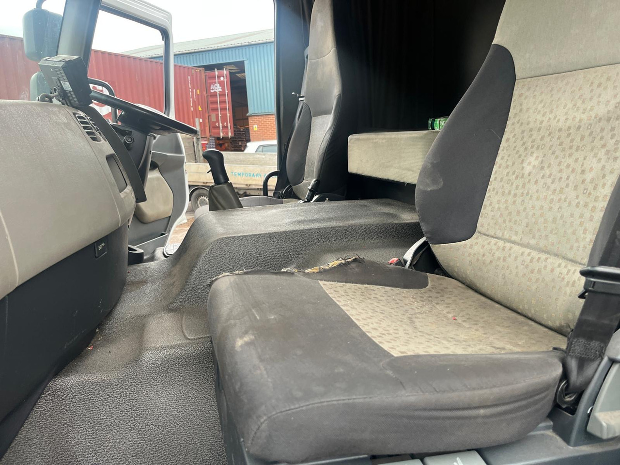 Curtainsider truck Renault Premium: picture 7