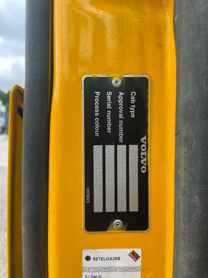 Tow truck Volvo FM9 340 6x2 Rigid: picture 11