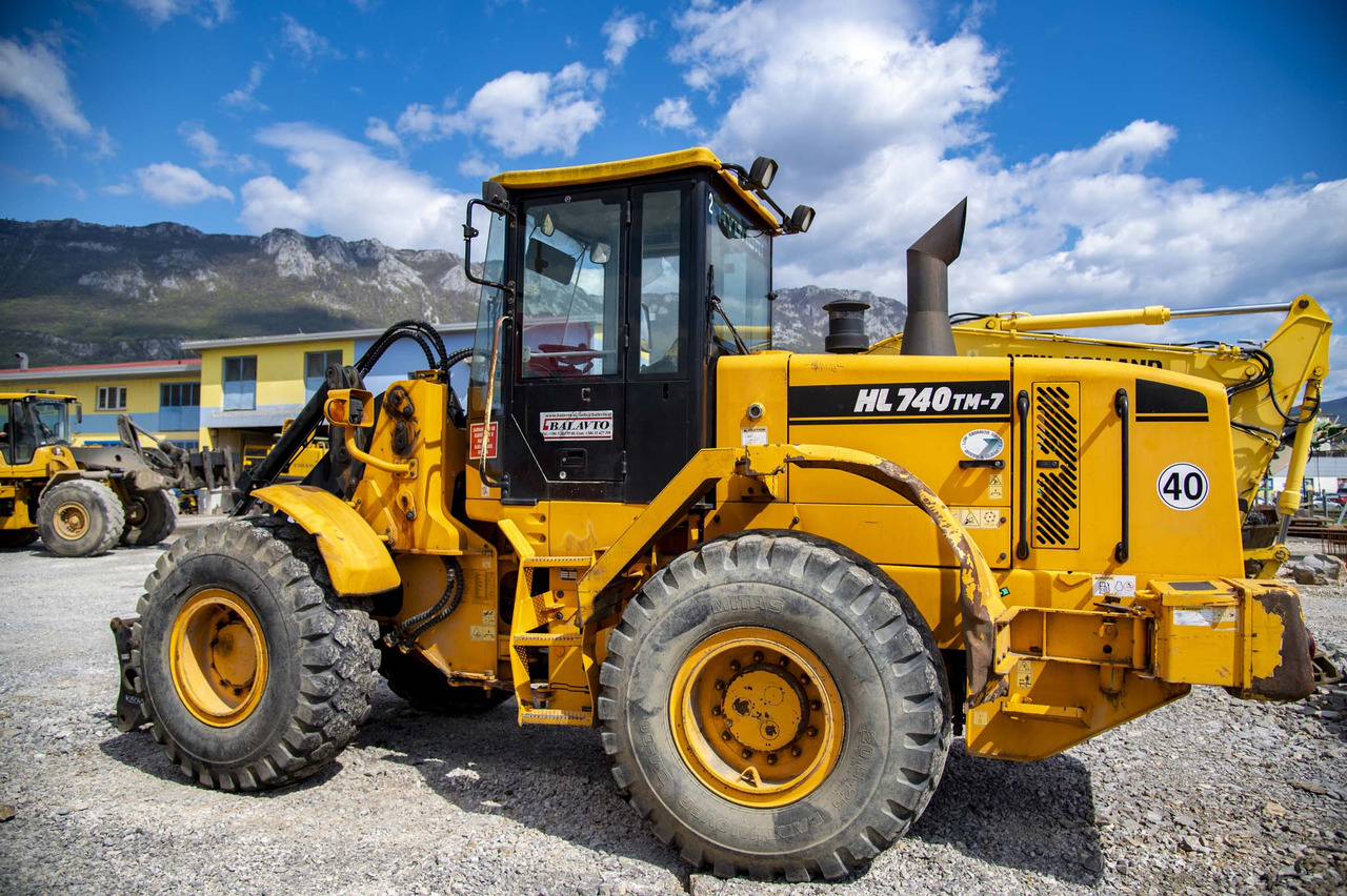 HYUNDAI HL740TM-7 - Wheel loader: picture 3 HYUNDAI HL740TM-7 - Wheel loader: picture 3