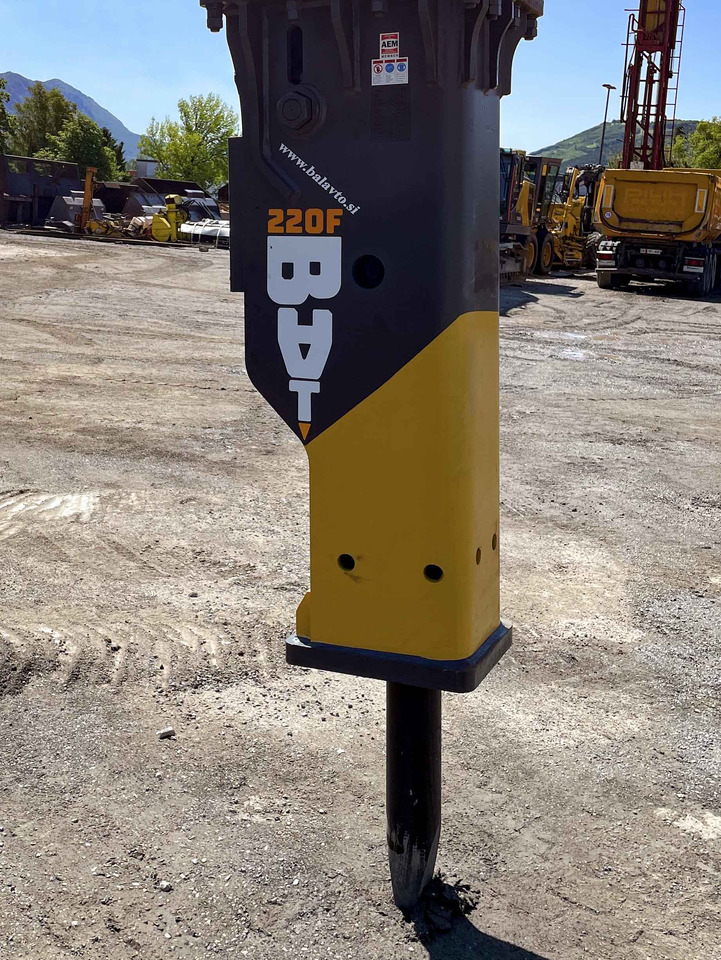 New BAT 220F - Hydraulic hammer: picture 3 New BAT 220F - Hydraulic hammer: picture 3