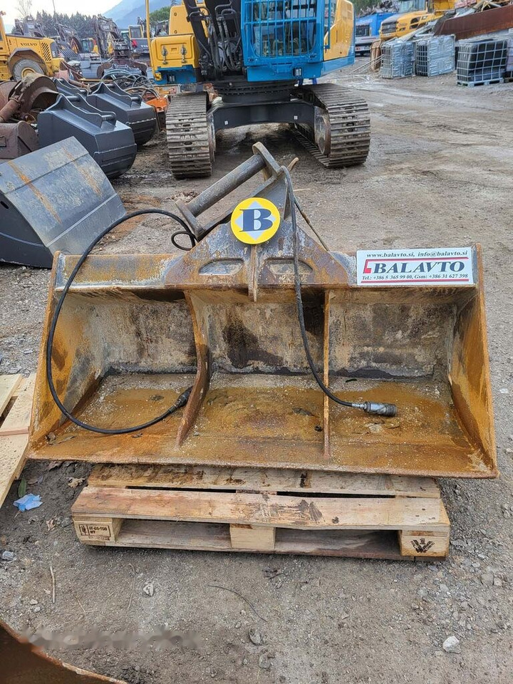 Tilt bucket 1500 mm S60 - Excavator bucket: picture 1 Tilt bucket 1500 mm S60 - Excavator bucket: picture 1