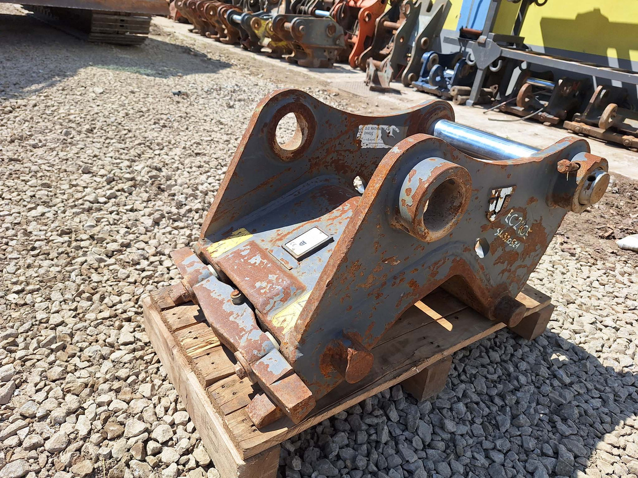 Trevi Benne hydraulic ARI Verachtert Volvo EC220E - Quick coupler for Construction machinery: picture 5 Trevi Benne hydraulic ARI Verachtert Volvo EC220E - Quick coupler for Construction machinery: picture 5