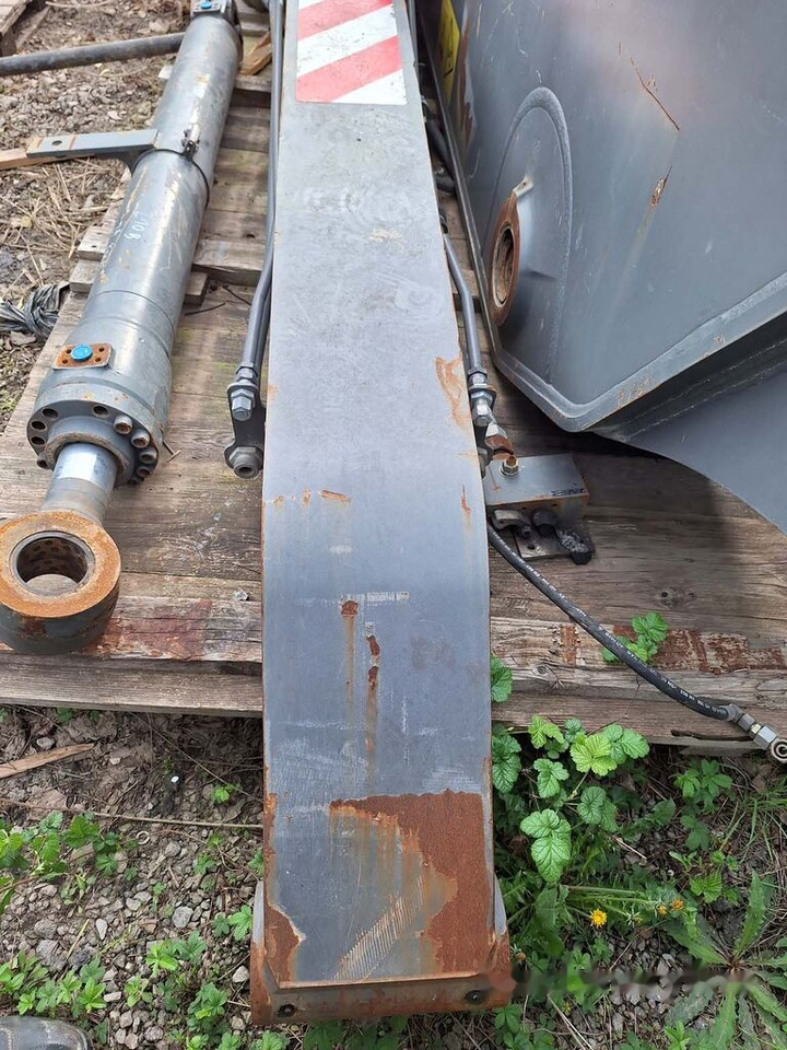 Volvo 14606854 Volvo EC210C - Boom for Excavator: picture 4 Volvo 14606854 Volvo EC210C - Boom for Excavator: picture 4