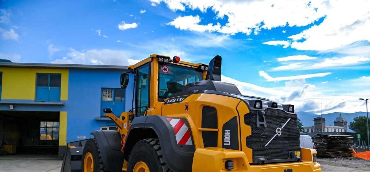 Volvo L110H - Wheel loader: picture 3 Volvo L110H - Wheel loader: picture 3